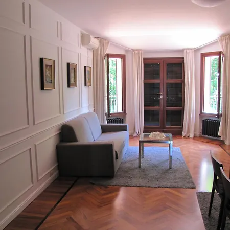 G- Ai Giardini Di San Vitale Πανσιόν 3*