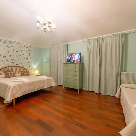 Πανσιόν G- Ai Giardini Di San Vitale 3*